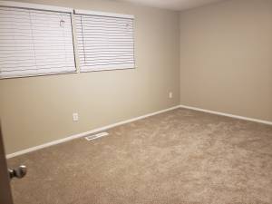 Roommate wanted (Utilities/Wifi) included! (Bartlett) $500 2400ft 2