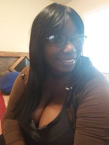 Hi! Im a female looking for a male roomate. (Nw 19th street)