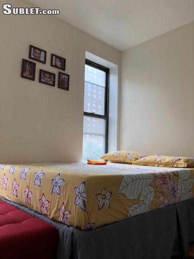 $1240 Four room for rent in Harlem West