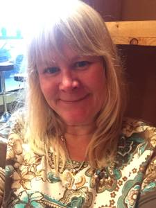 Wanting to Share Apartment with a Female (Bellevue)