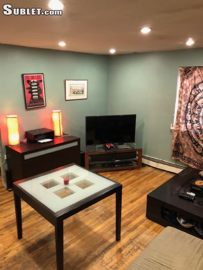 $1400 Three room for rent in Astoria