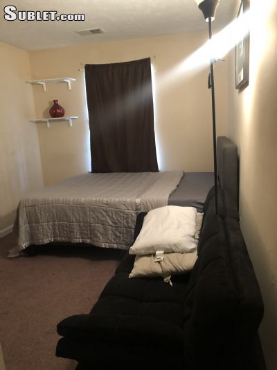 $700 One room for rent in Riverdale