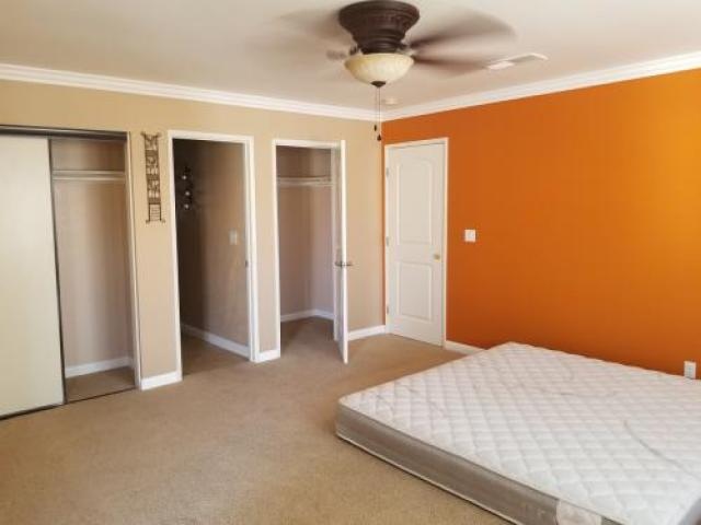 Room For Rent In Lancaster, Ca