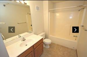 Room For Rent $500 (69th and Louise Area) $500 1092ft 2