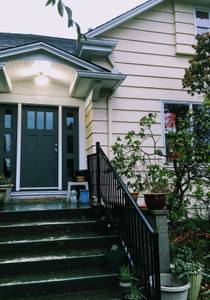 Private Rm: $815/mo Sunny Bedroom in a Shared House, available Feb 1st