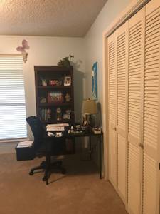 ROOM FOR RENT - For College Students - off of South Broadway (Tyler TX)
