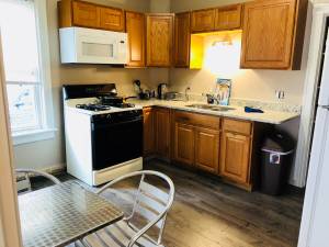 Rooms for rent-Women only and Mixed (Providence)