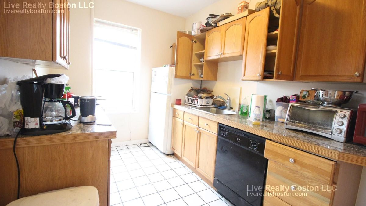 Amazing Room For Rent In Allston!! ~Call Today~