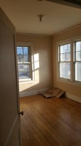 Room for rent (Charleston east side)