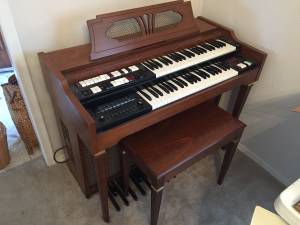 Lowrey Organ (McKinney)