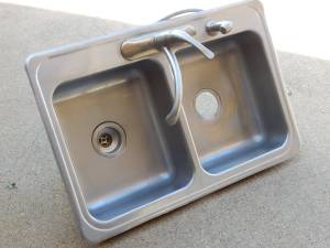 SS KITCHEN SINK WITH MOEN FAUCET (Northeast Dallas)