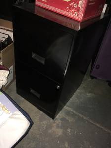 Filing cabinet - 2 drawers (Cottonwood Heights) $1