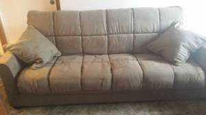 Fold out couch (Eugene)