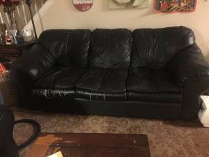 Free leather sofa and loveseat (Suwanee)