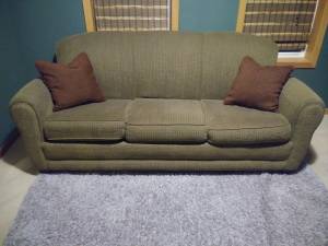 Free Sofa (Cottage Grove)