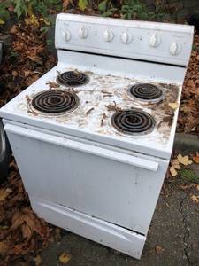 Free refrigerator and 2 stoves Samsung whirlpool (Kent)