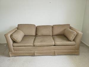 Queen Size Sleeper Sofa Bed (Highland Park)