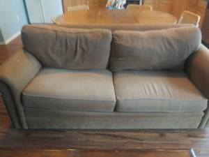 Free furniture (Vancouver)
