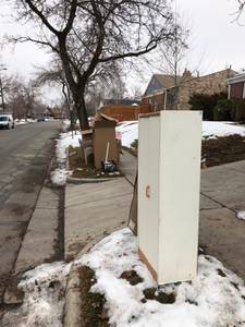 Curb Alert - moving boxes, cabinet, sprayer, plastic chairs, etc (Salt Lake)