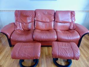 Stressless Reclining Sofa and 2 foot stools (Belle Mead, NJ)