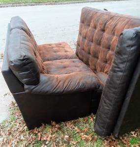 Leather Couch (1501 Braes Ridge Drive)