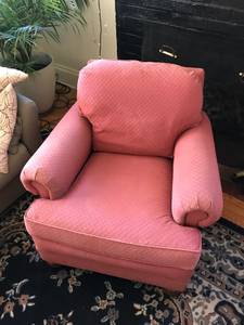 Red arm chair (Fry's Spring)
