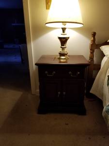 Night stands & lamps (East Norriton)