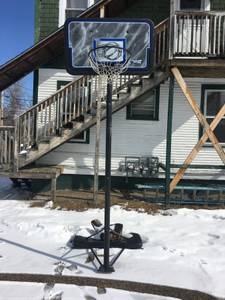 basketball stand/hoop (burlington)