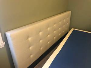 Platform HeadBoard (Essex Junction)