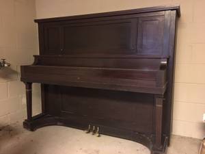 Free Antique Piano (Media)