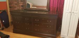 Free dresser and nightstand (Hyattsville)
