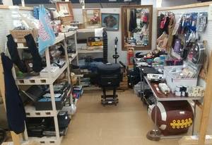 Antiques Collectibles Tools Electronics + More (3440 N Shadeland Ave)