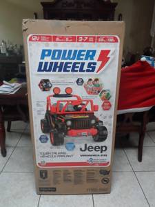 Power Wheels Jeep Wrangler 12volts Battery Power Ride on New (East Side)