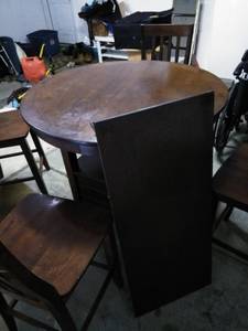 High dining table set (Northlake area)