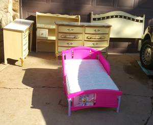 HUGE MULTI-FAMILY SALE (Saturday Only) (NW OKLAHOMA CITY)