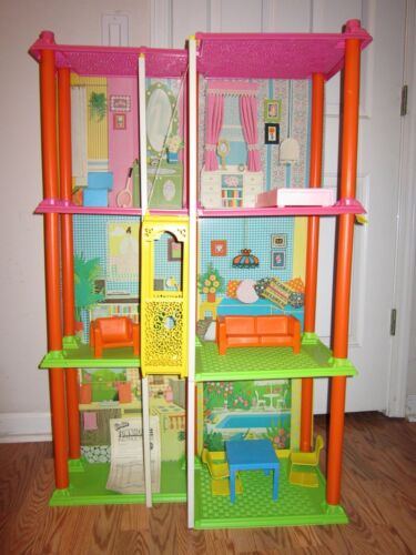 Barbie Townhouse Vintage - For Sale Classifieds